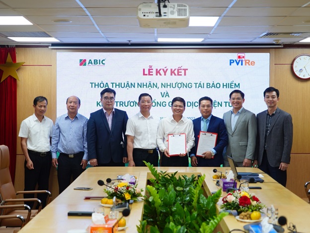 ABIC và PVI Re ký kết thỏa thuận nhận nhượng và khai trương cổng giao dịch tái bảo hiểm điện tử